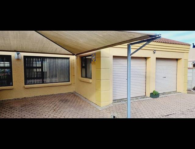 4 BEDROOM HOUSE FOR SALE IN MENKENKOP